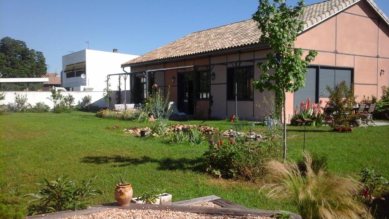 Bed and Breakfast L Atelier Casteljaloux Exteriér fotografie